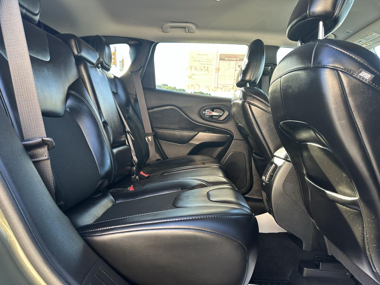 Jeep Cherokee Latitude Plus 4x4 2019