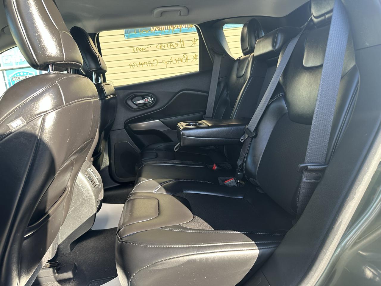 Jeep Cherokee Latitude Plus 4x4 2019
