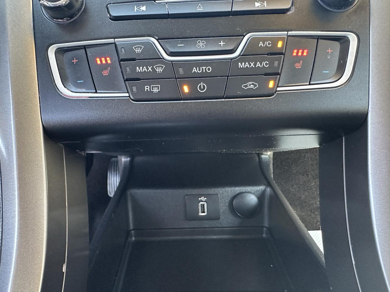 Ford Fusion SE AWD 2017