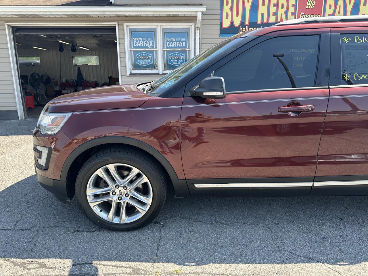 Ford Explorer photo 3