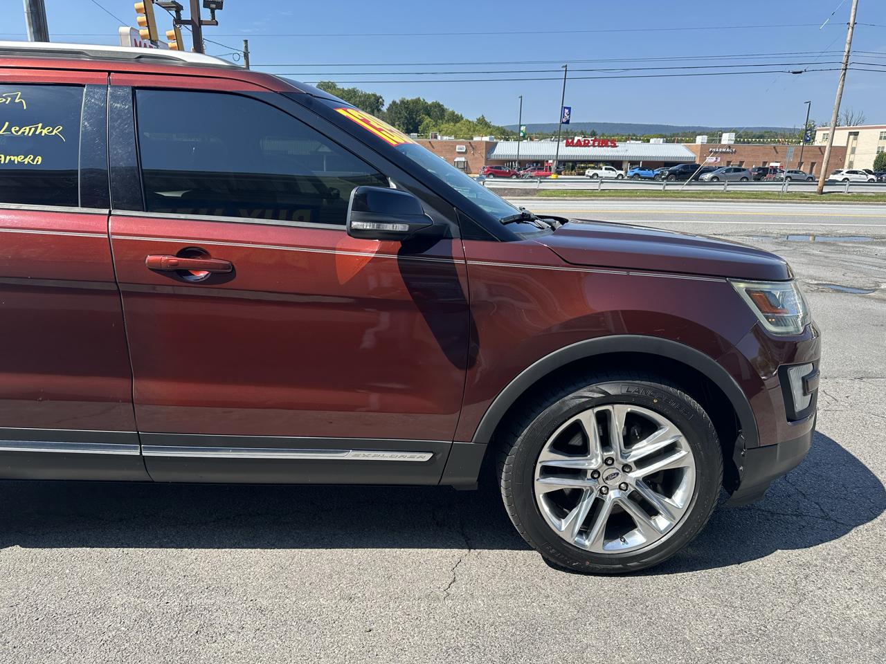 Ford Explorer photo 5