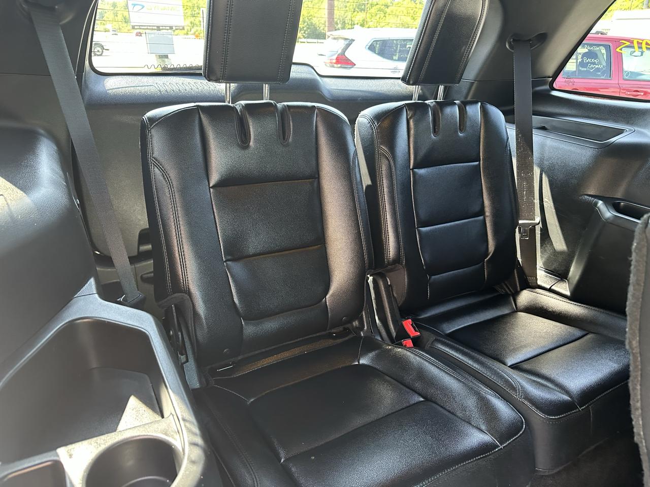 Ford Explorer photo 23