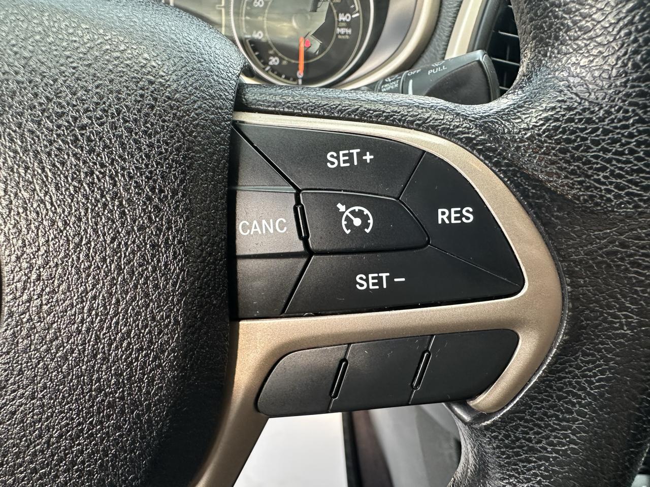 Jeep Cherokee 4WD 4dr Sport 2016