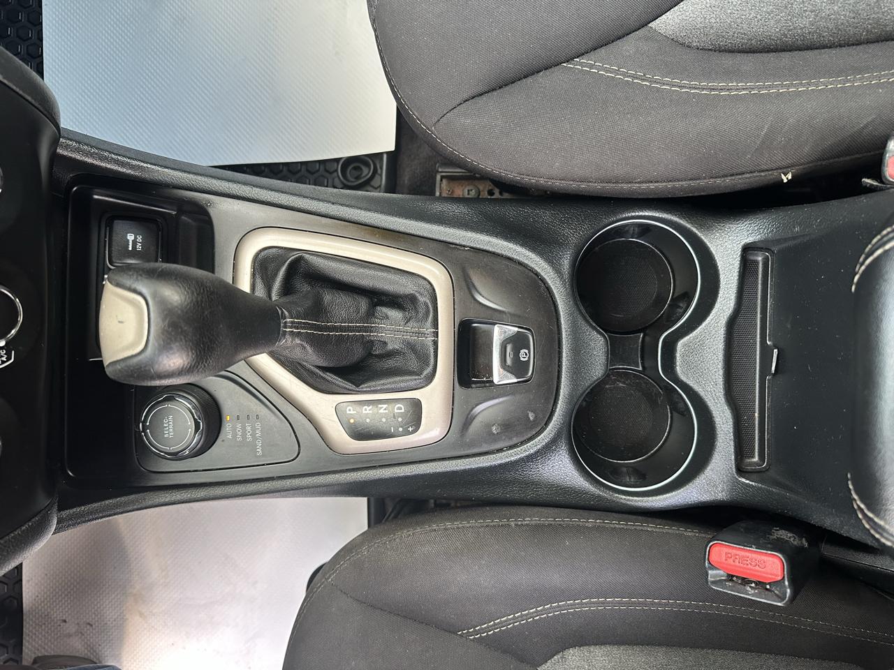 Jeep Cherokee 4WD 4dr Sport 2016