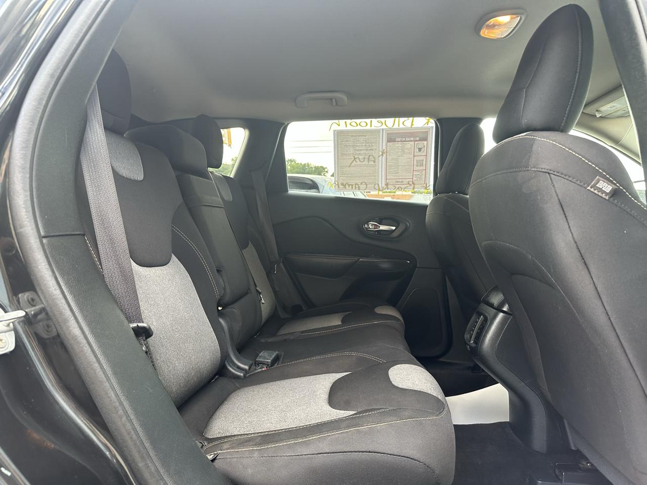 Jeep Cherokee 4WD 4dr Sport 2016