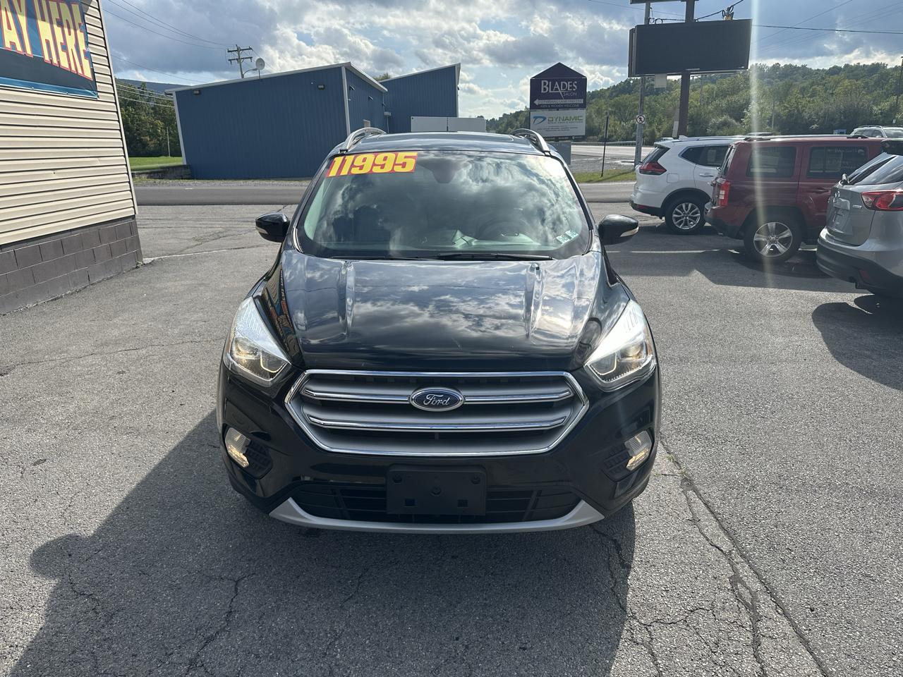 Ford Escape Titanium 4WD 2017