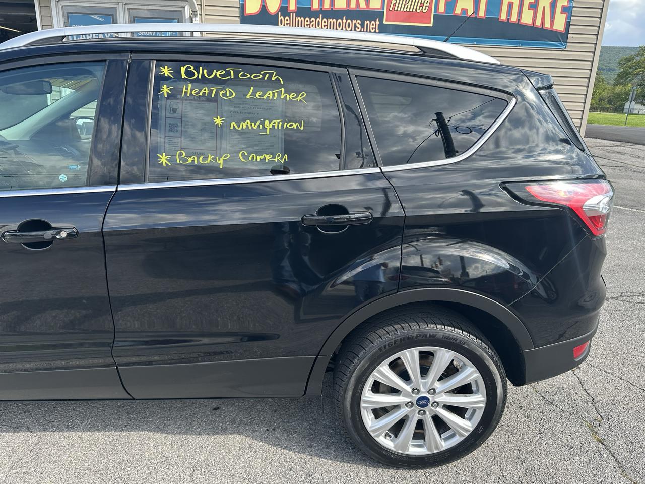 Ford Escape Titanium 4WD 2017