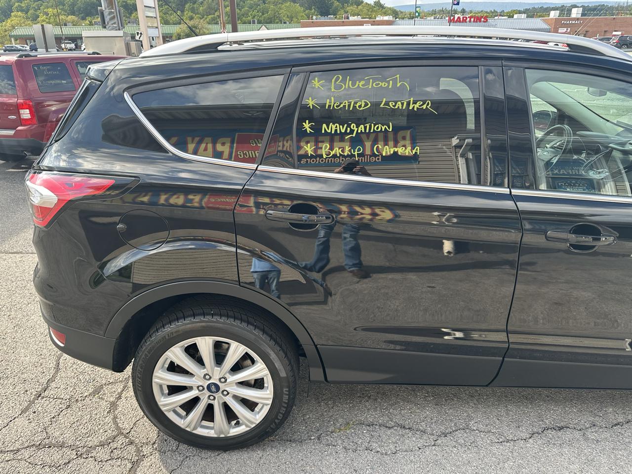 Ford Escape Titanium 4WD 2017