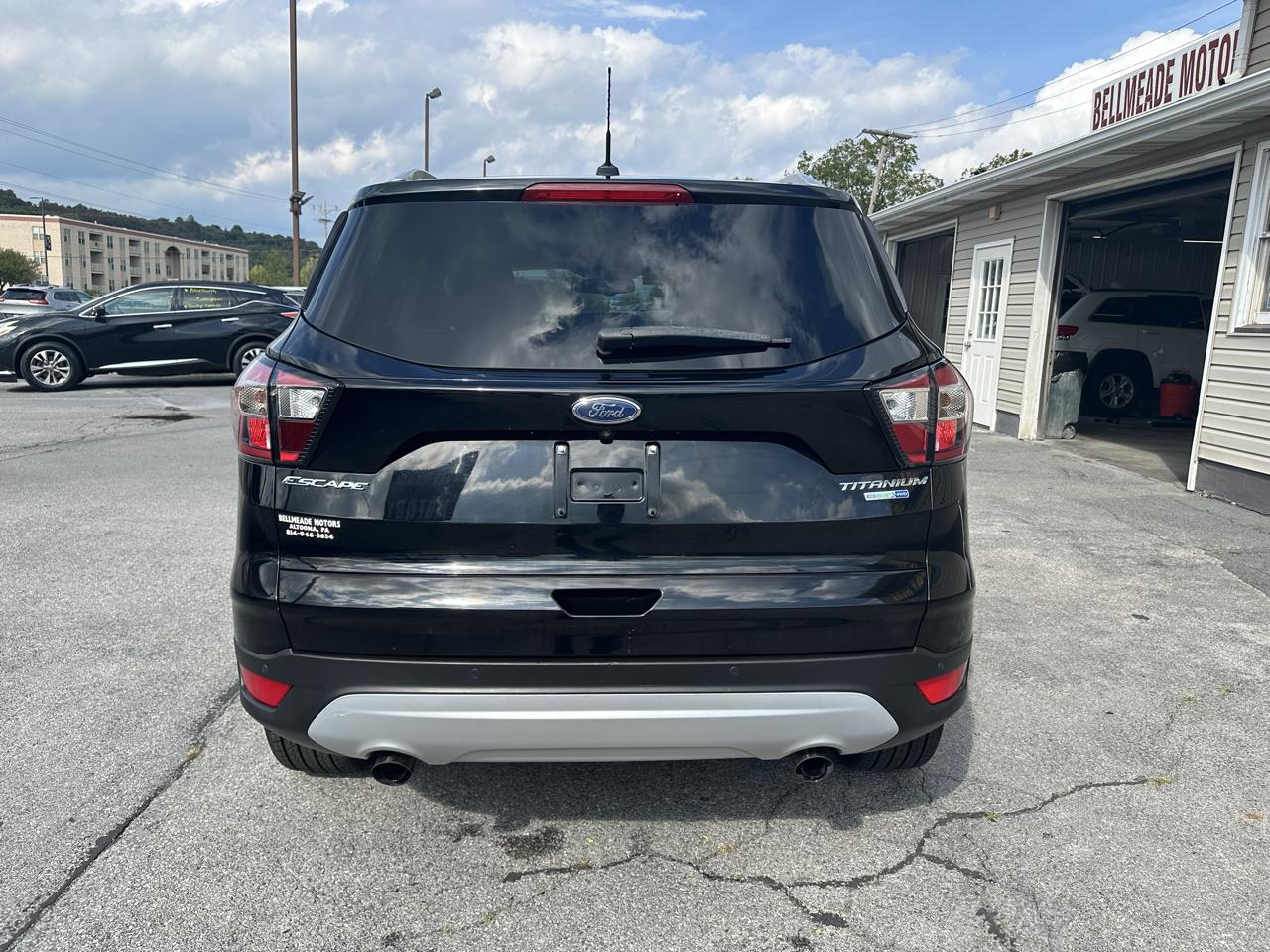 Ford Escape Titanium 4WD 2017