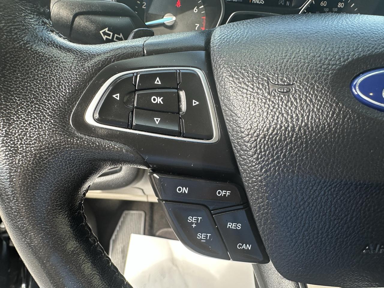 Ford Escape Titanium 4WD 2017