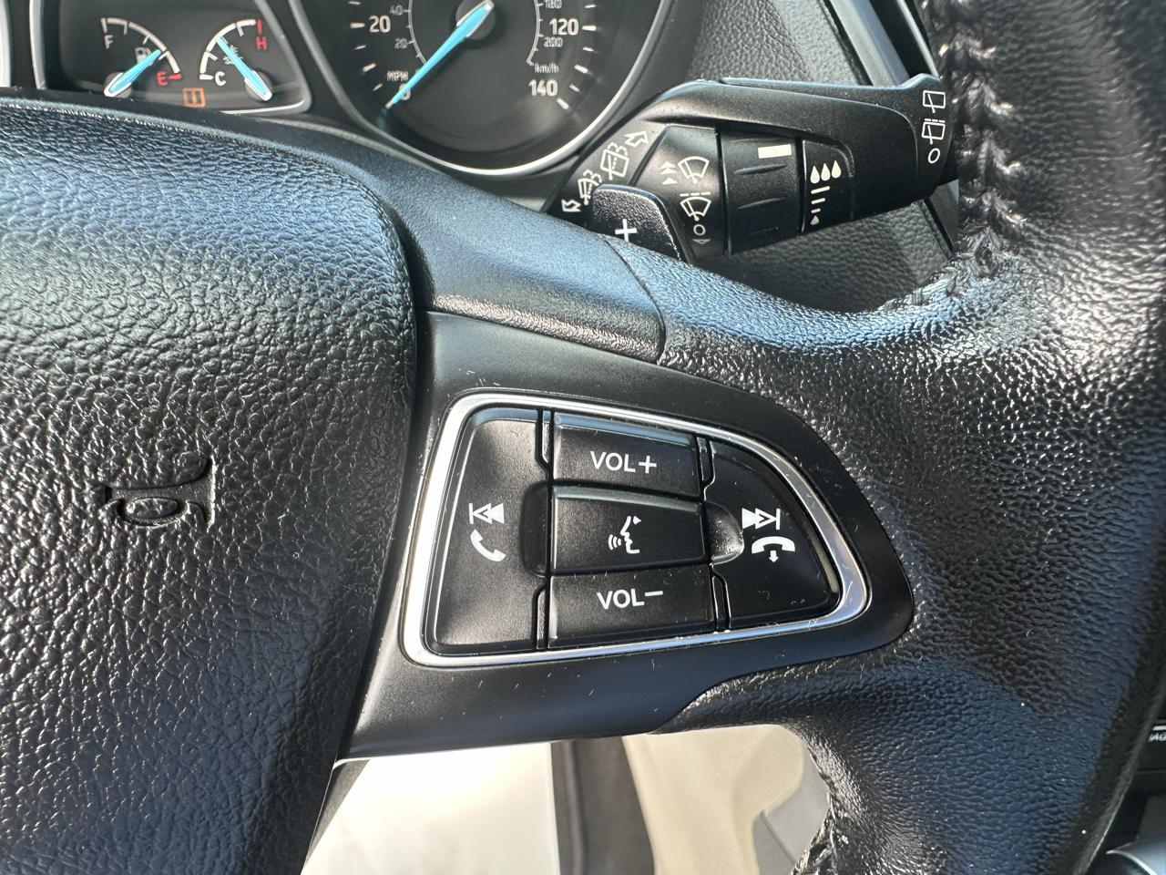Ford Escape Titanium 4WD 2017