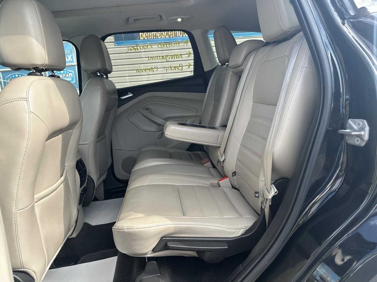 Ford Escape Titanium 4WD 2017
