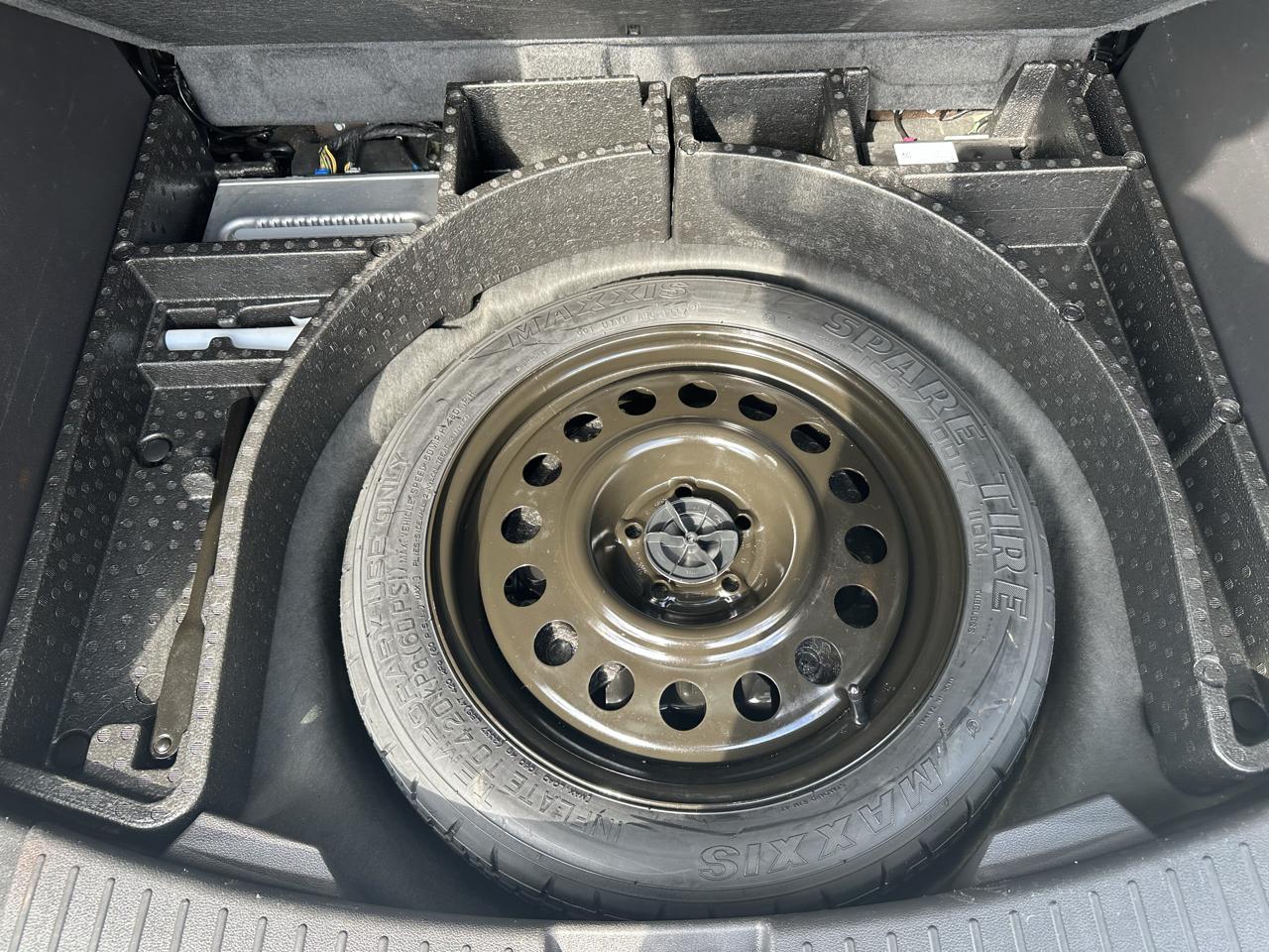 Ford Escape Titanium 4WD 2017