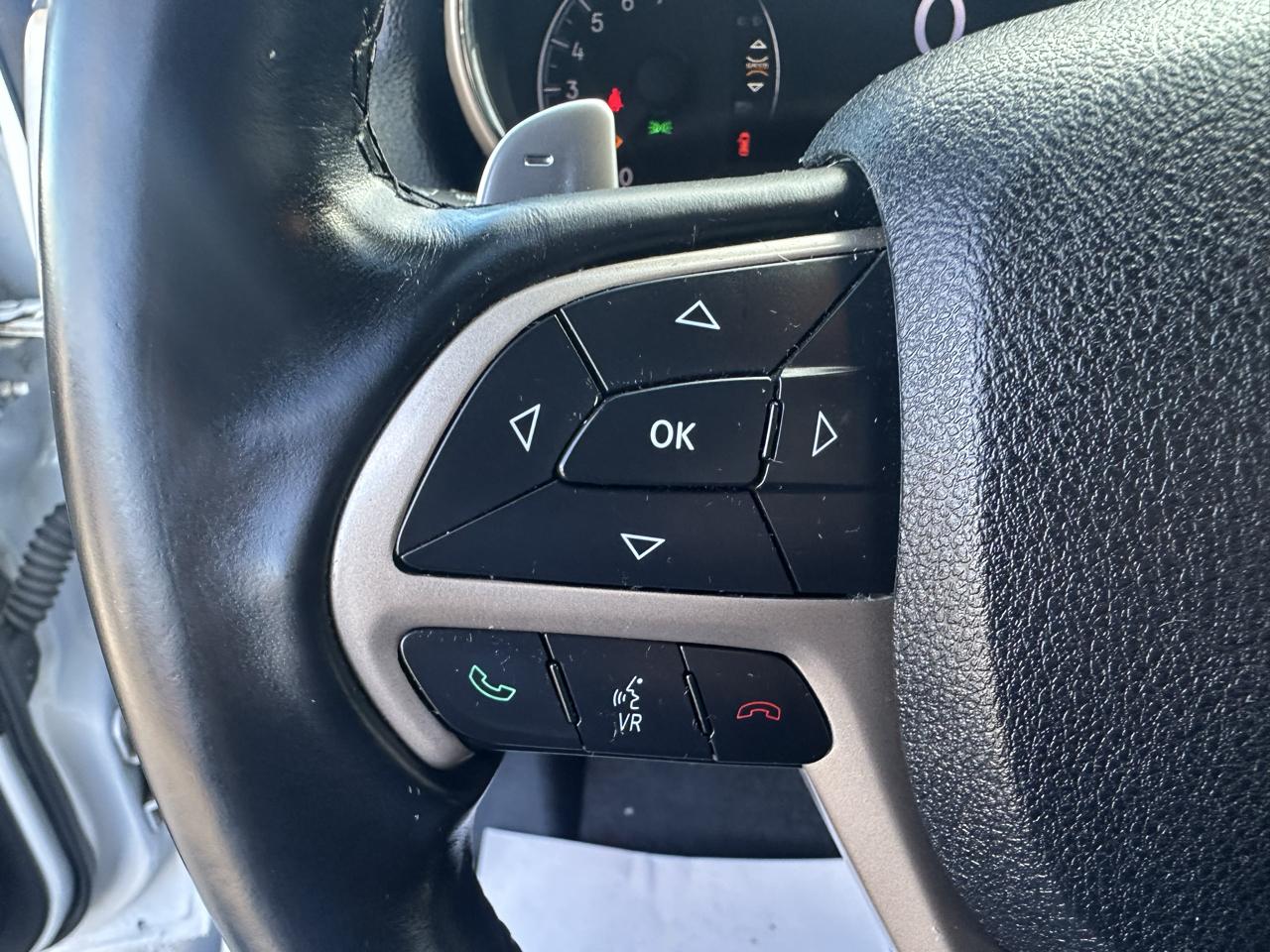 Jeep Grand Cherokee photo 12