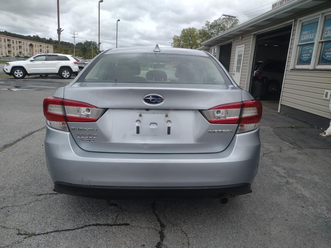Subaru Impreza photo 6