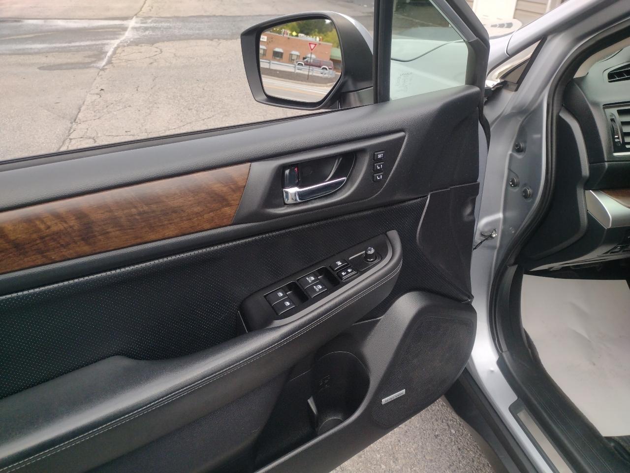 Subaru Outback photo 9