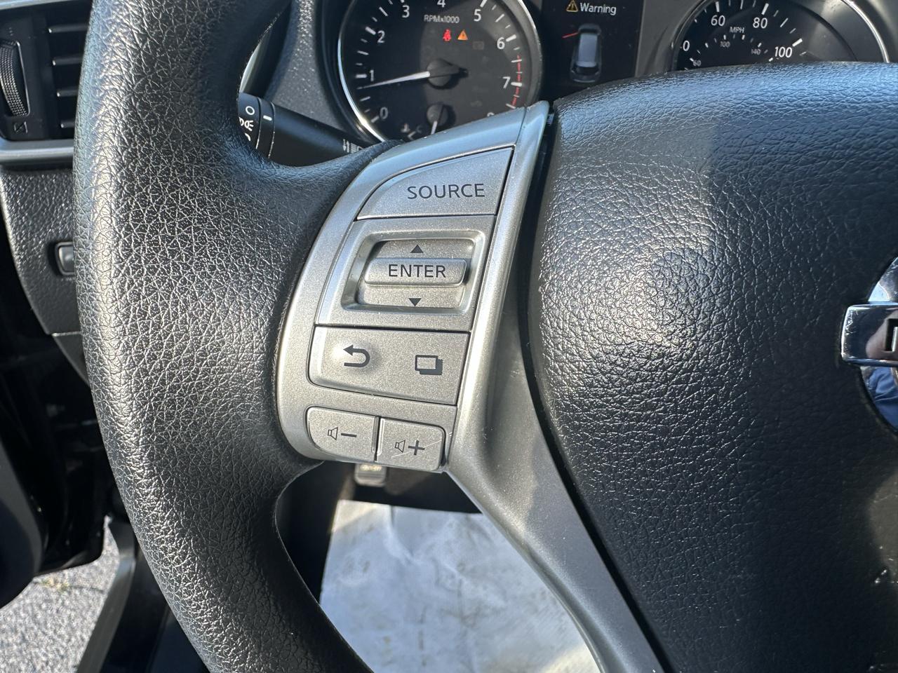 Nissan Rogue AWD 4dr SV 2016