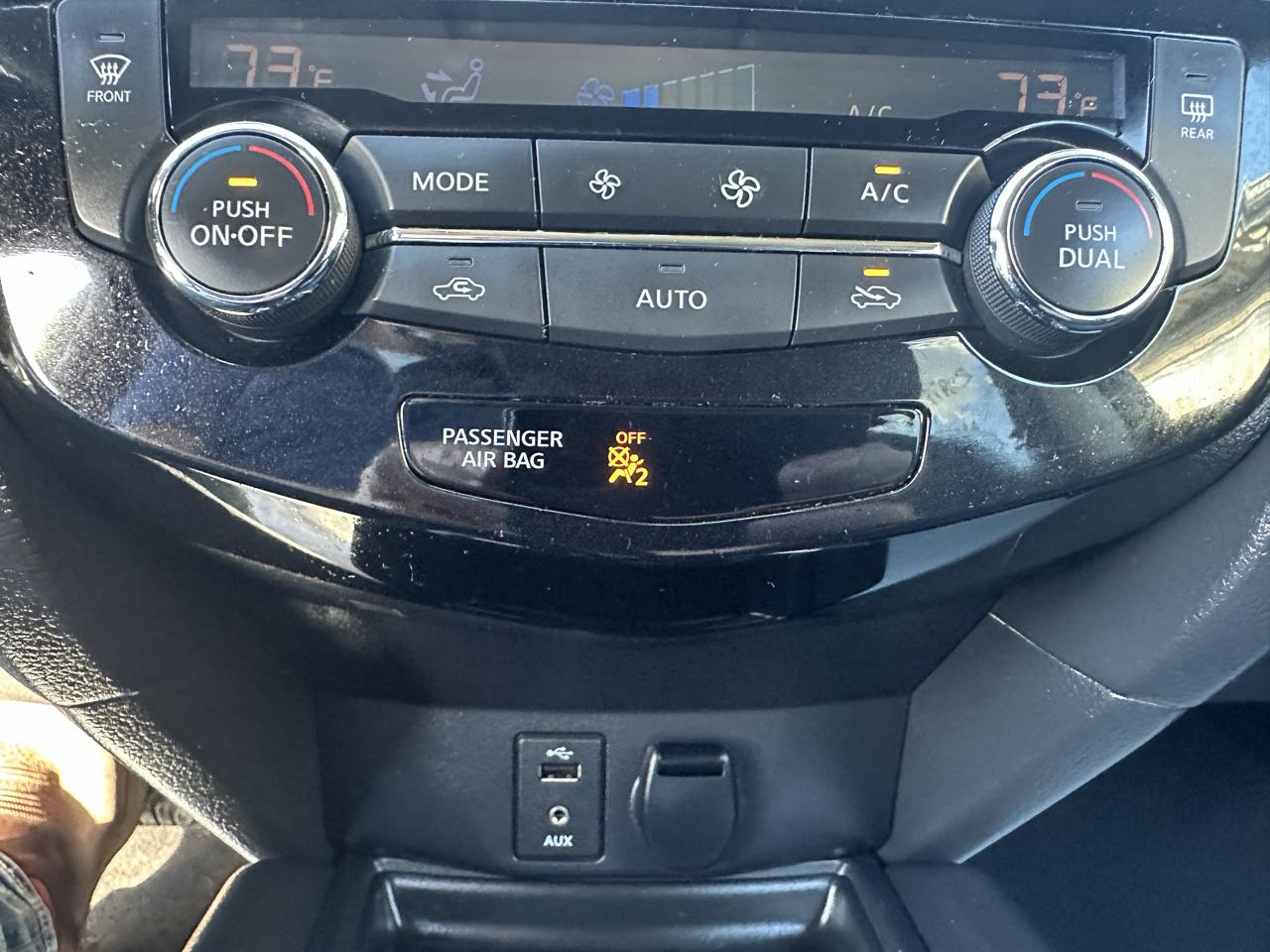 Nissan Rogue AWD 4dr SV 2016