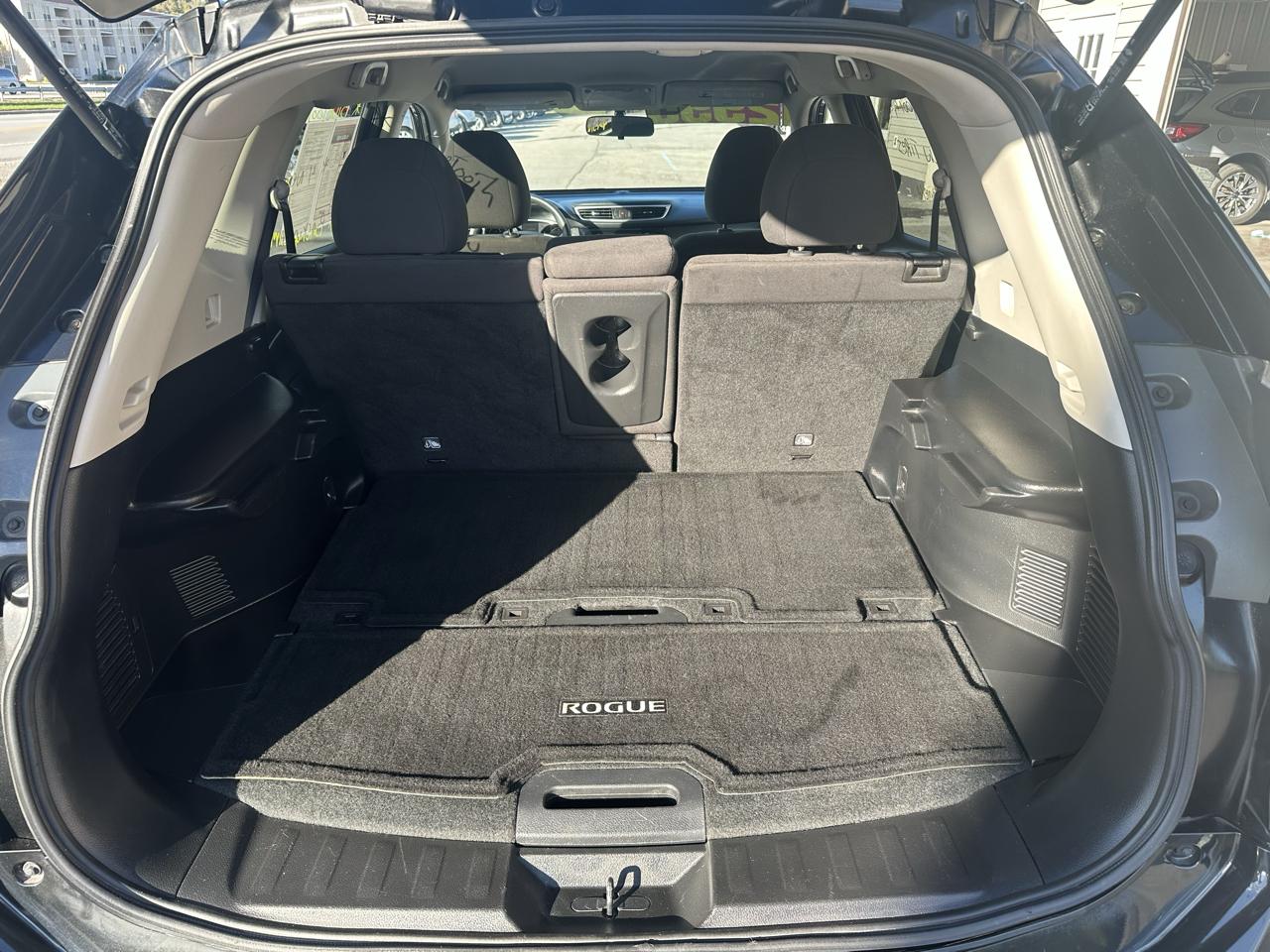 Nissan Rogue AWD 4dr SV 2016