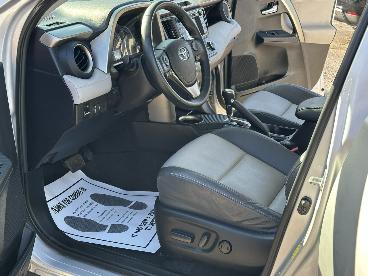 Toyota RAV4 Limited FWD 2015