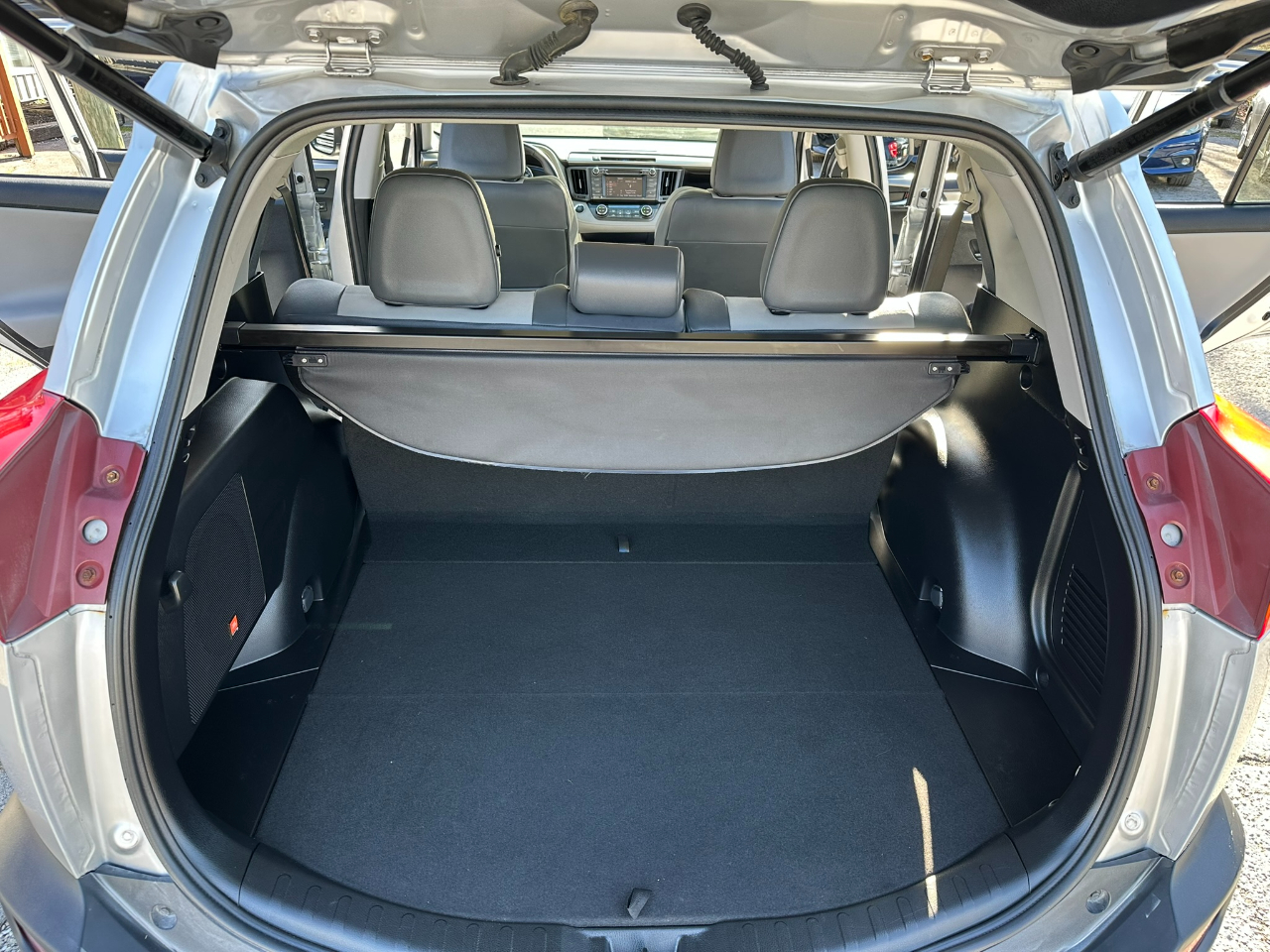 Toyota RAV4 Limited FWD 2015