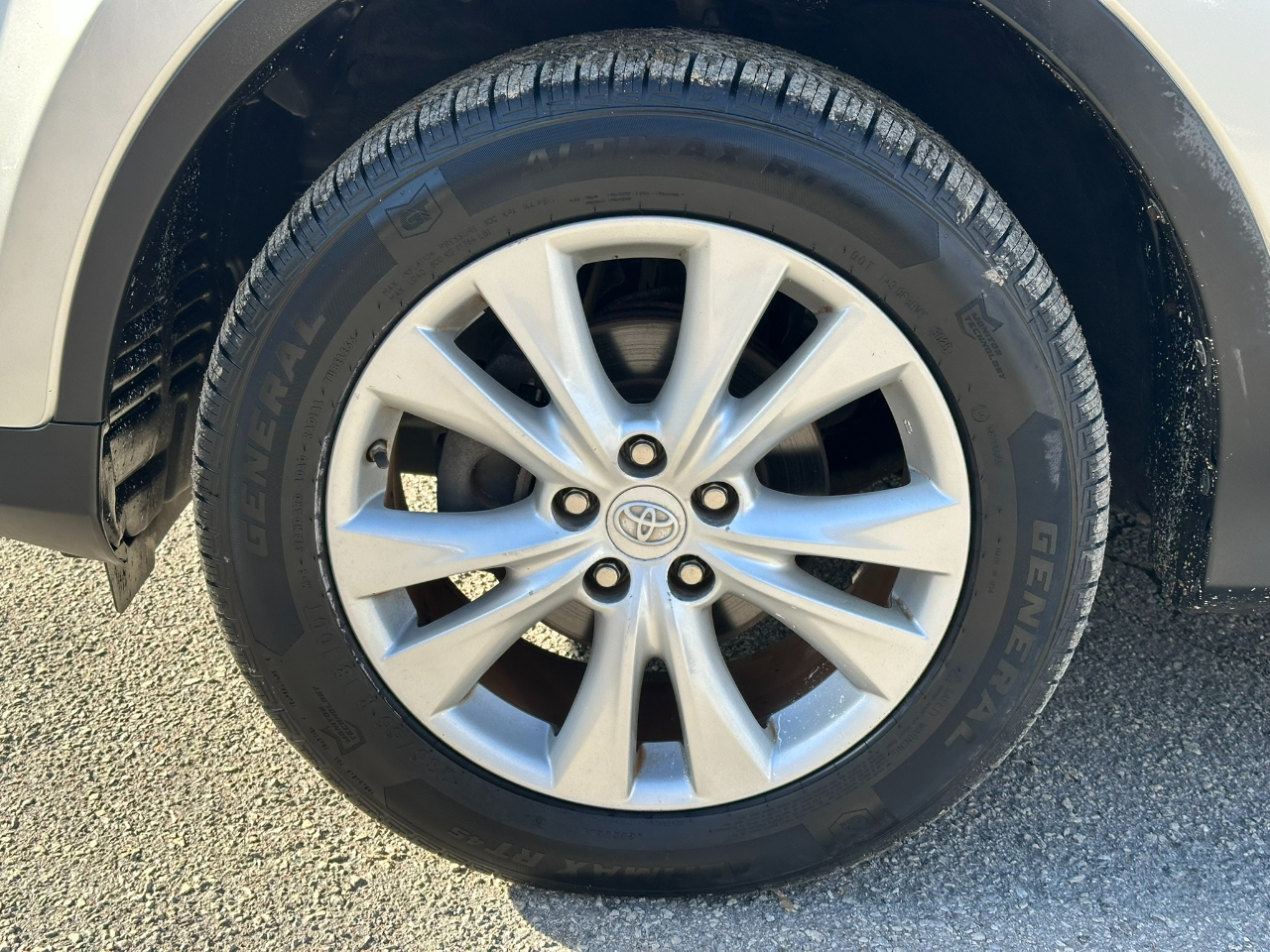 Toyota RAV4 Limited FWD 2015