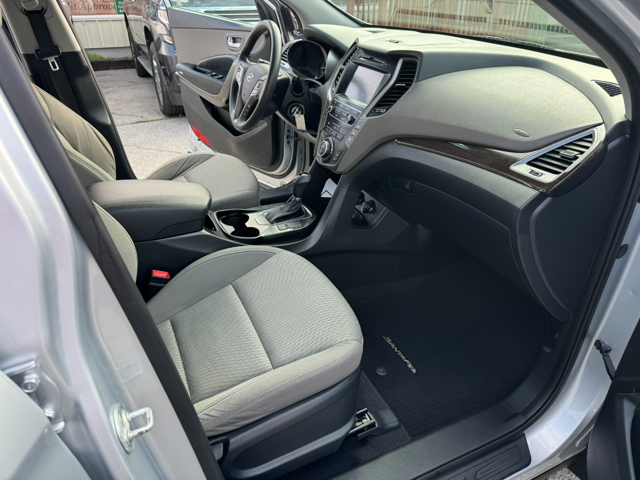 Hyundai Santa Fe SE FWD 2018