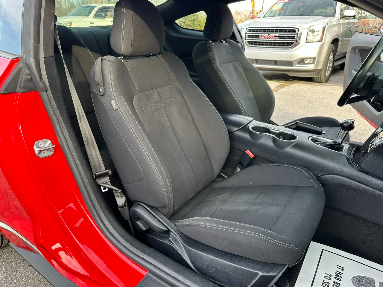 Ford Mustang EcoBoost Coupe 2018