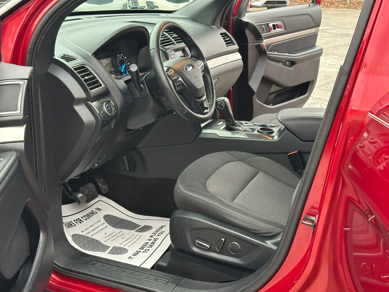 Ford Explorer XLT FWD 2018