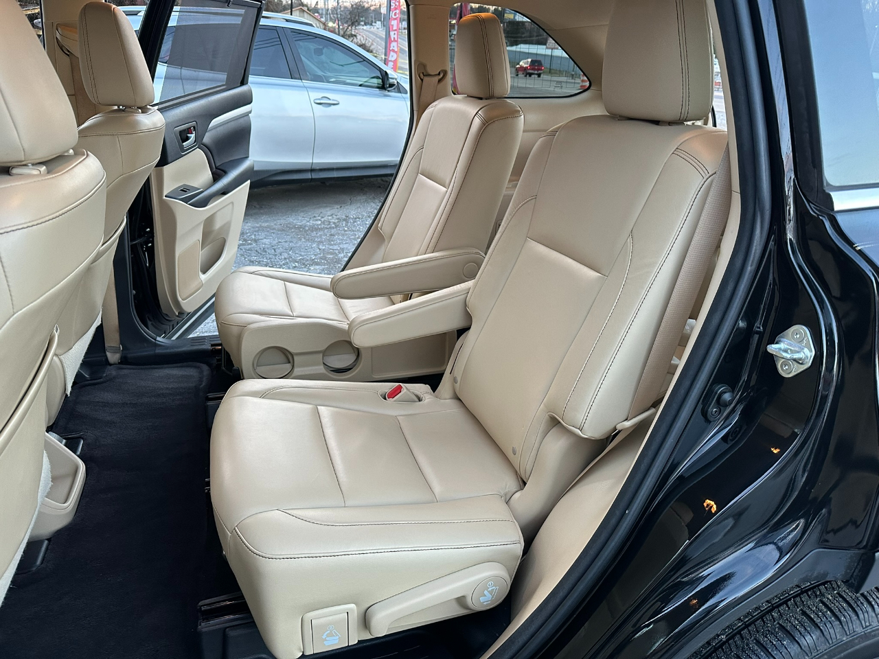 Toyota Highlander XLE AWD V6 2015