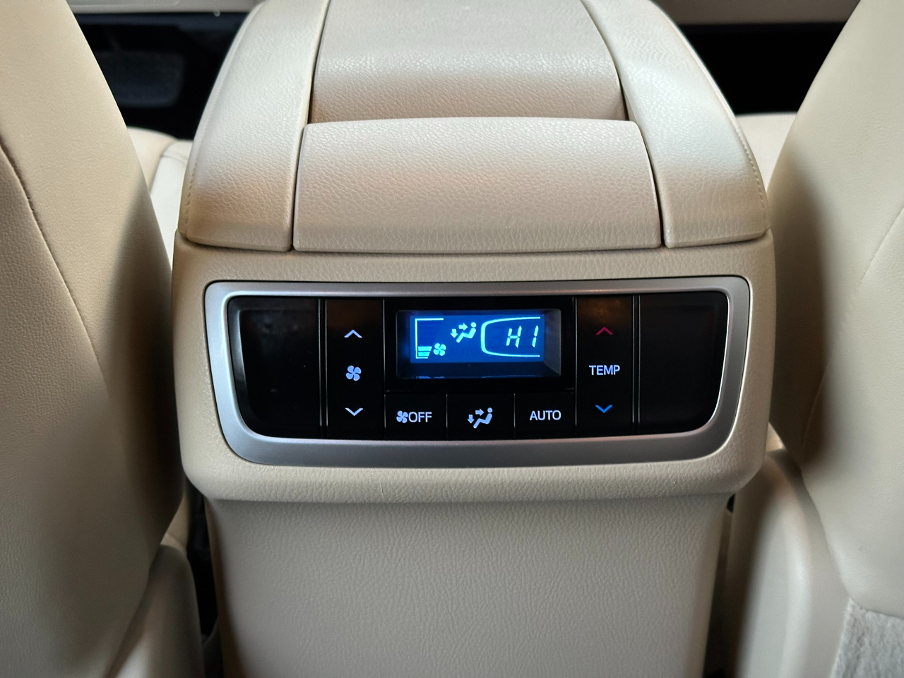 Toyota Highlander XLE AWD V6 2015