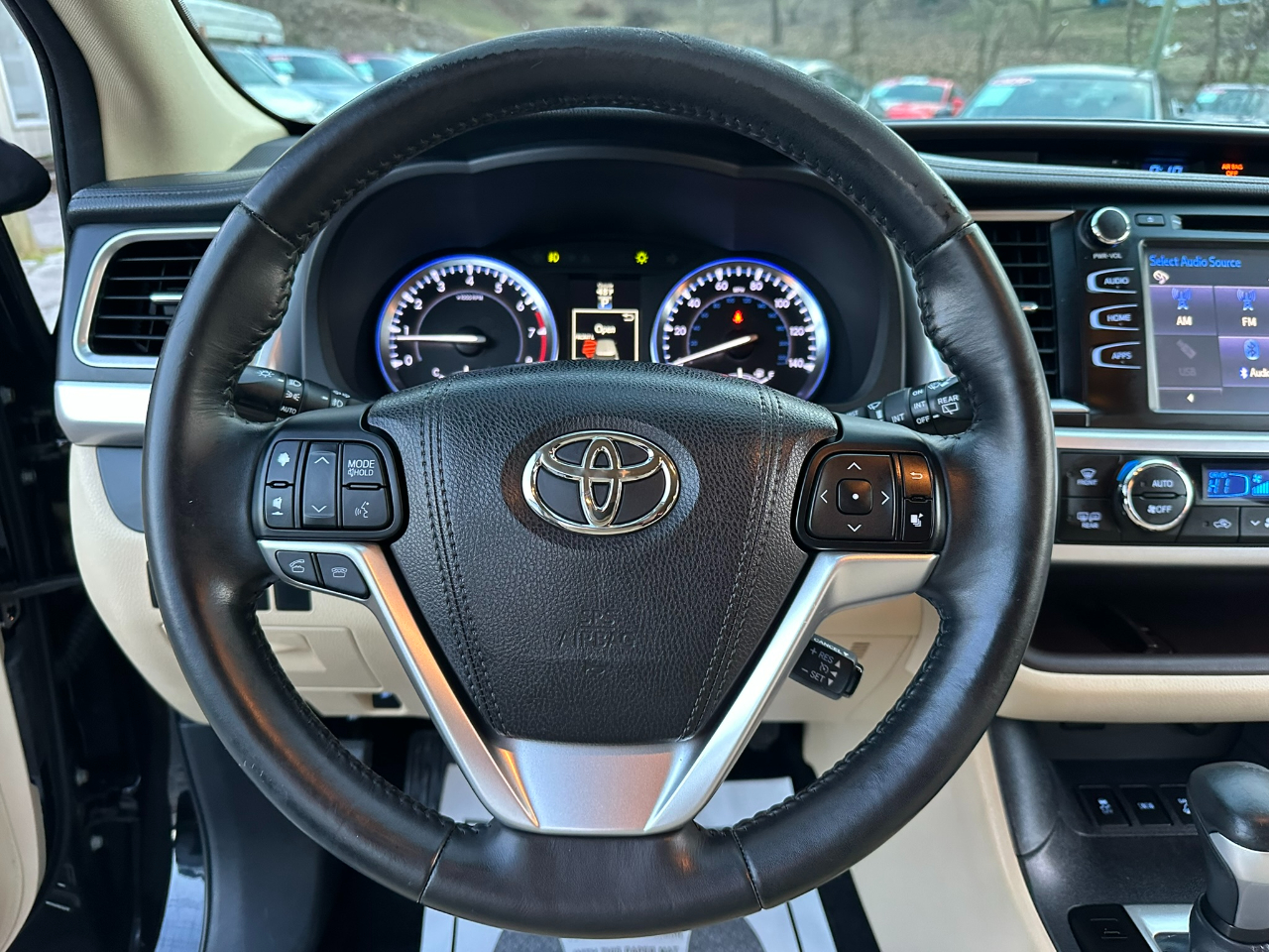 Toyota Highlander XLE AWD V6 2015