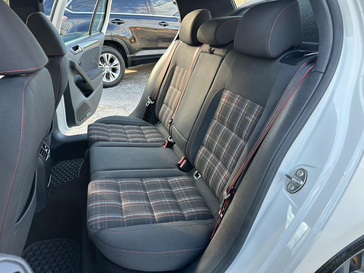 Volkswagen GTI 4-door 2013