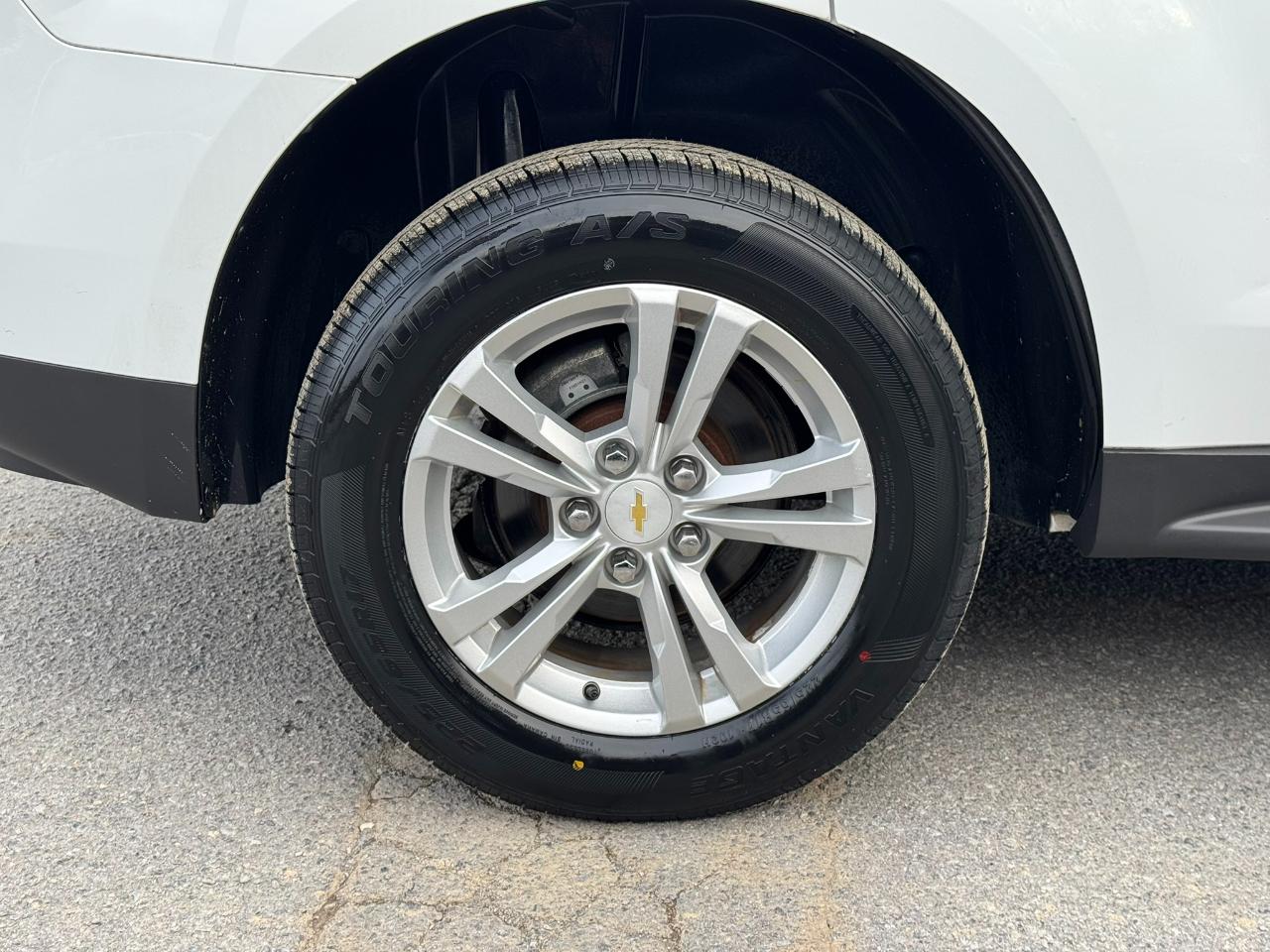 Chevrolet Equinox LS 2WD 2013