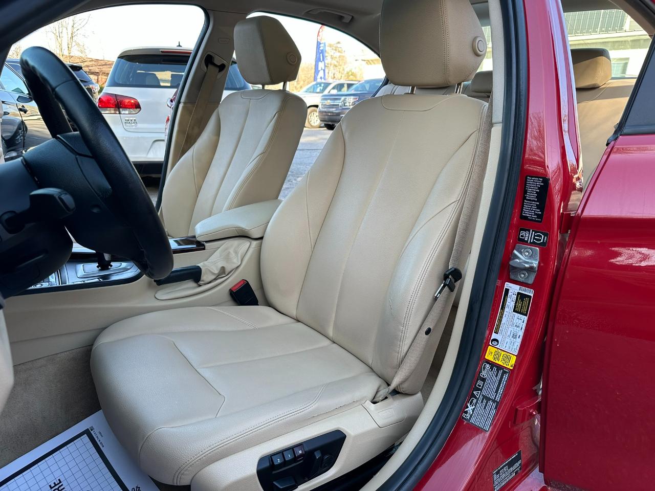 BMW 3-Series 320i xDrive 2013