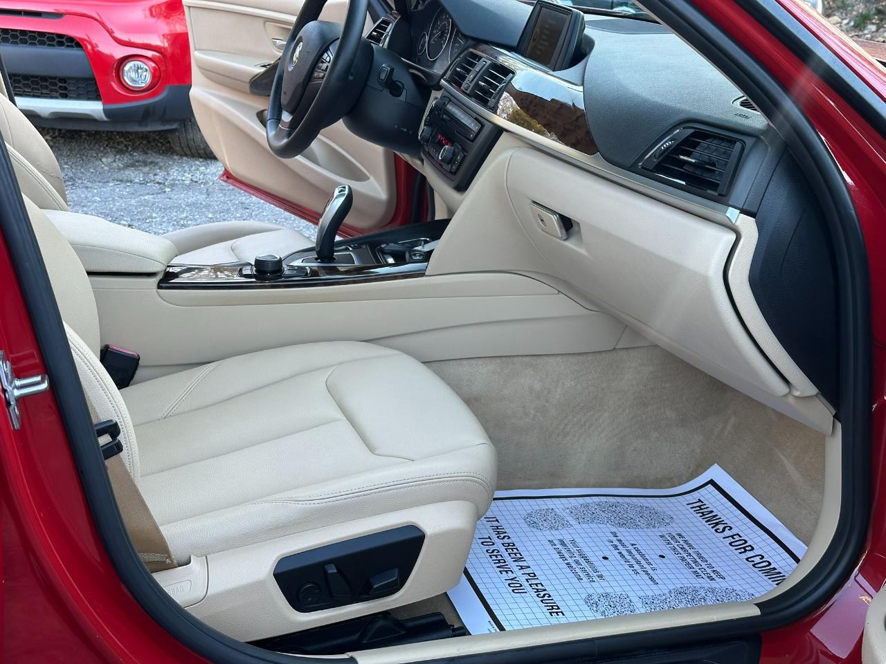 BMW 3-Series 320i xDrive 2013