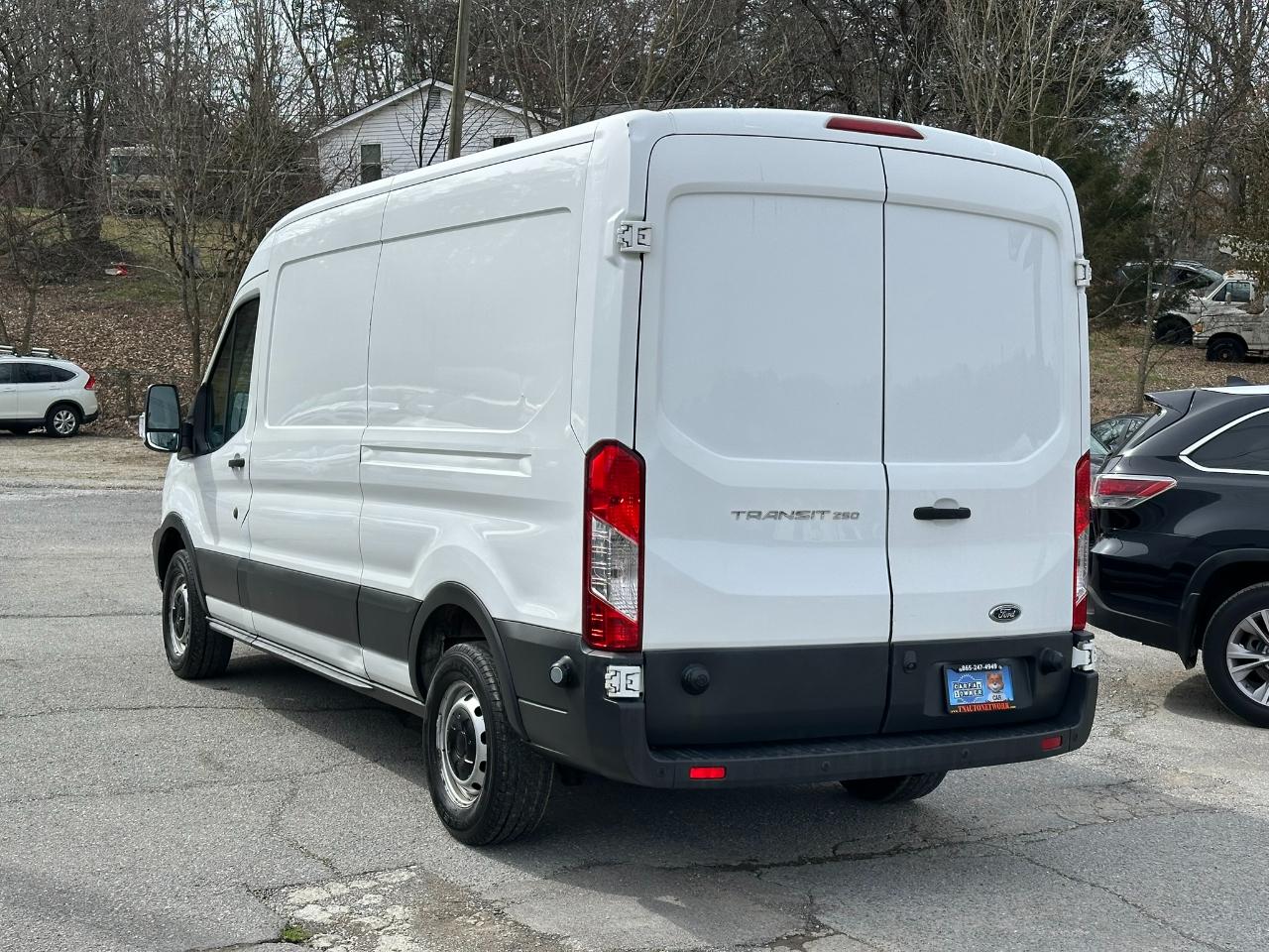 Ford Transit 150 Van Med. Roof w/Sliding Pass. 148-in. WB 2015