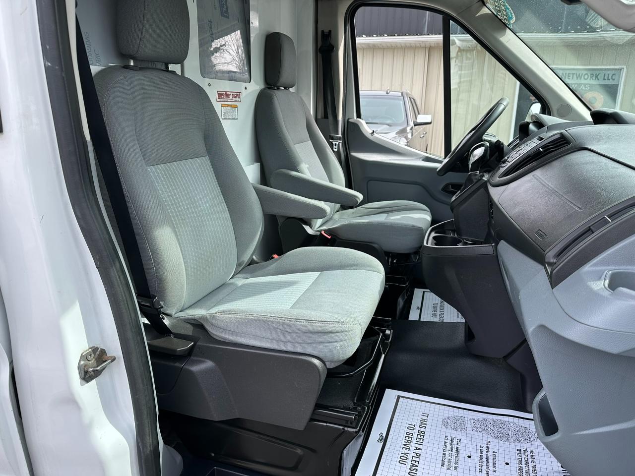 Ford Transit 150 Van Med. Roof w/Sliding Pass. 148-in. WB 2015