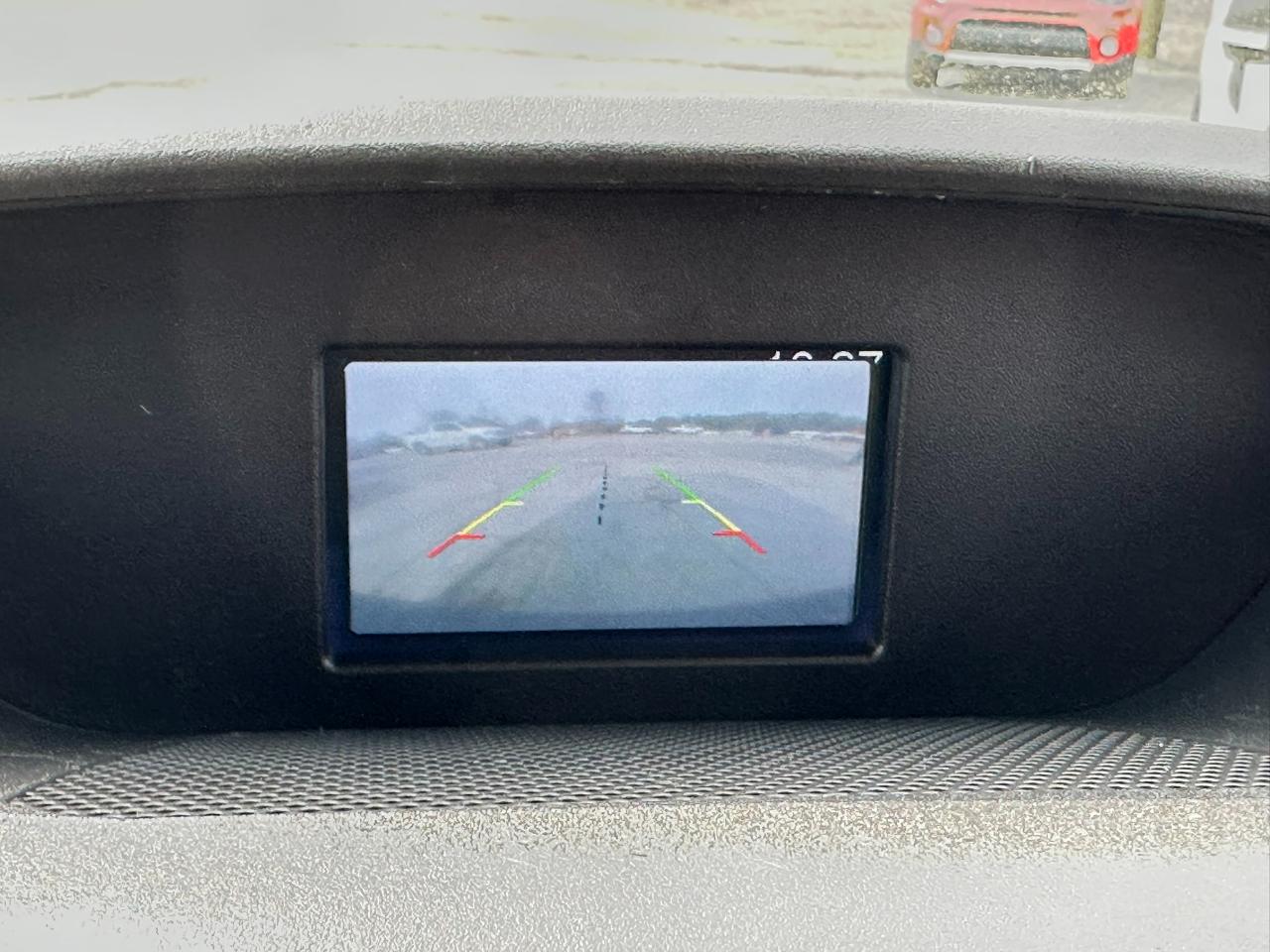 Ford Transit 150 Van Med. Roof w/Sliding Pass. 148-in. WB 2015