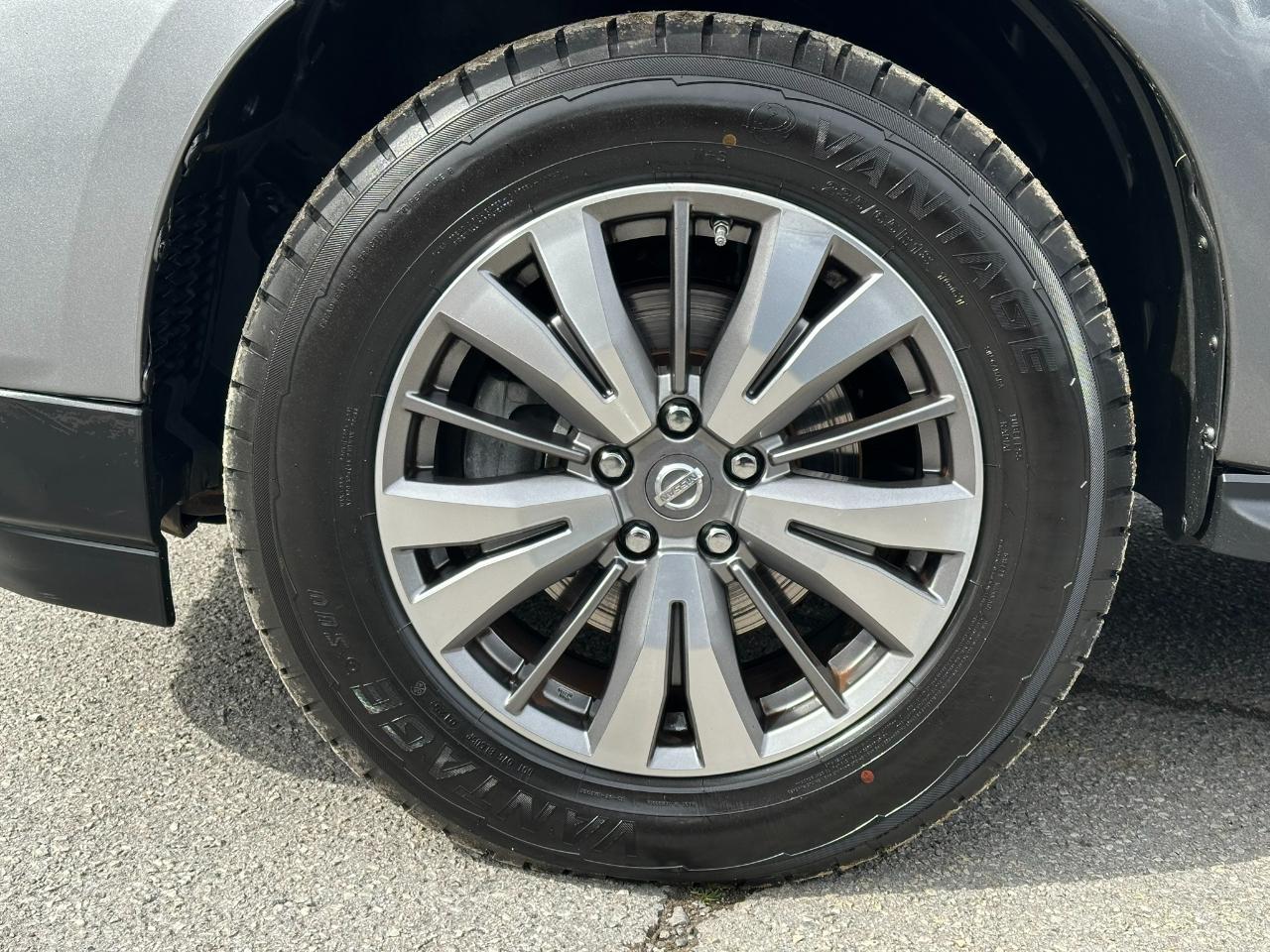 Nissan Pathfinder Platinum 4WD 2018