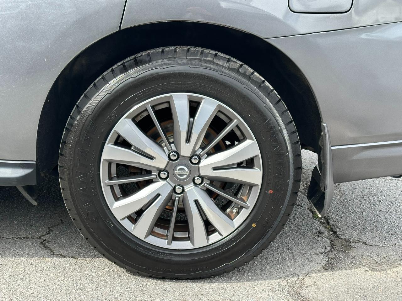 Nissan Pathfinder Platinum 4WD 2018