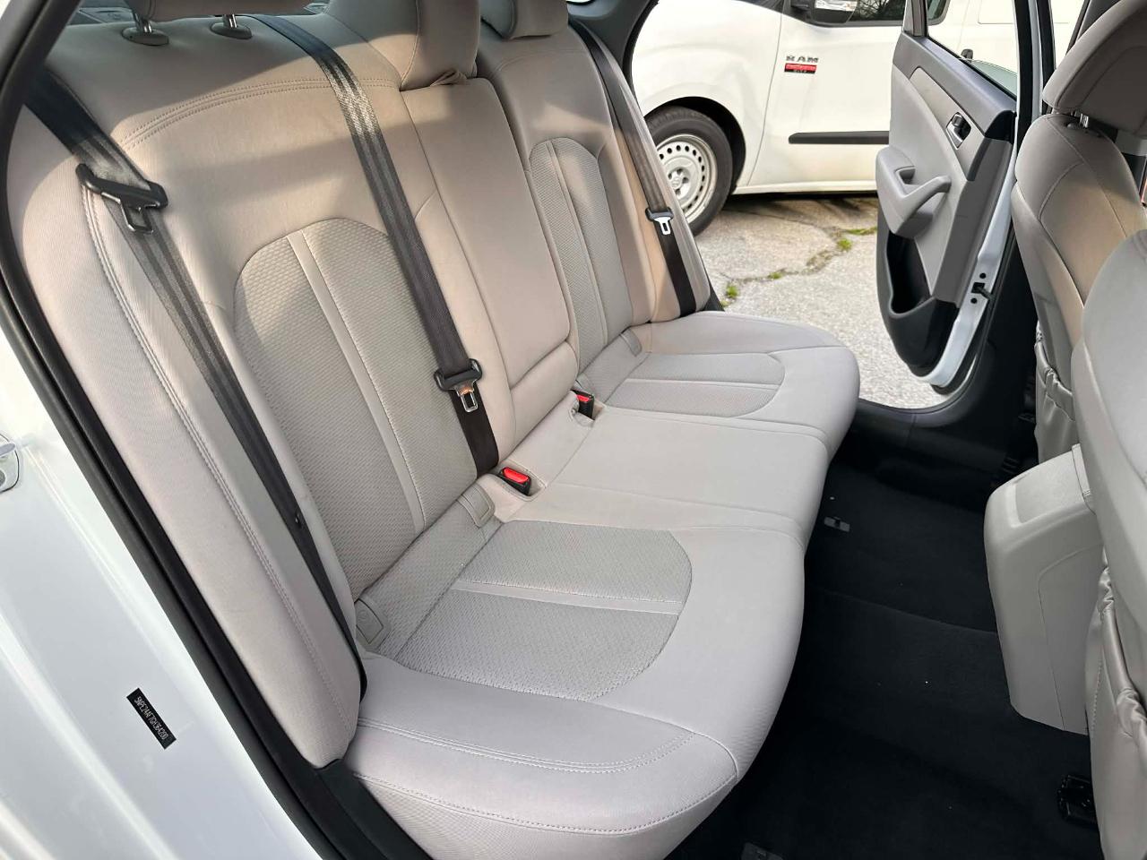 Hyundai Sonata SE 2016