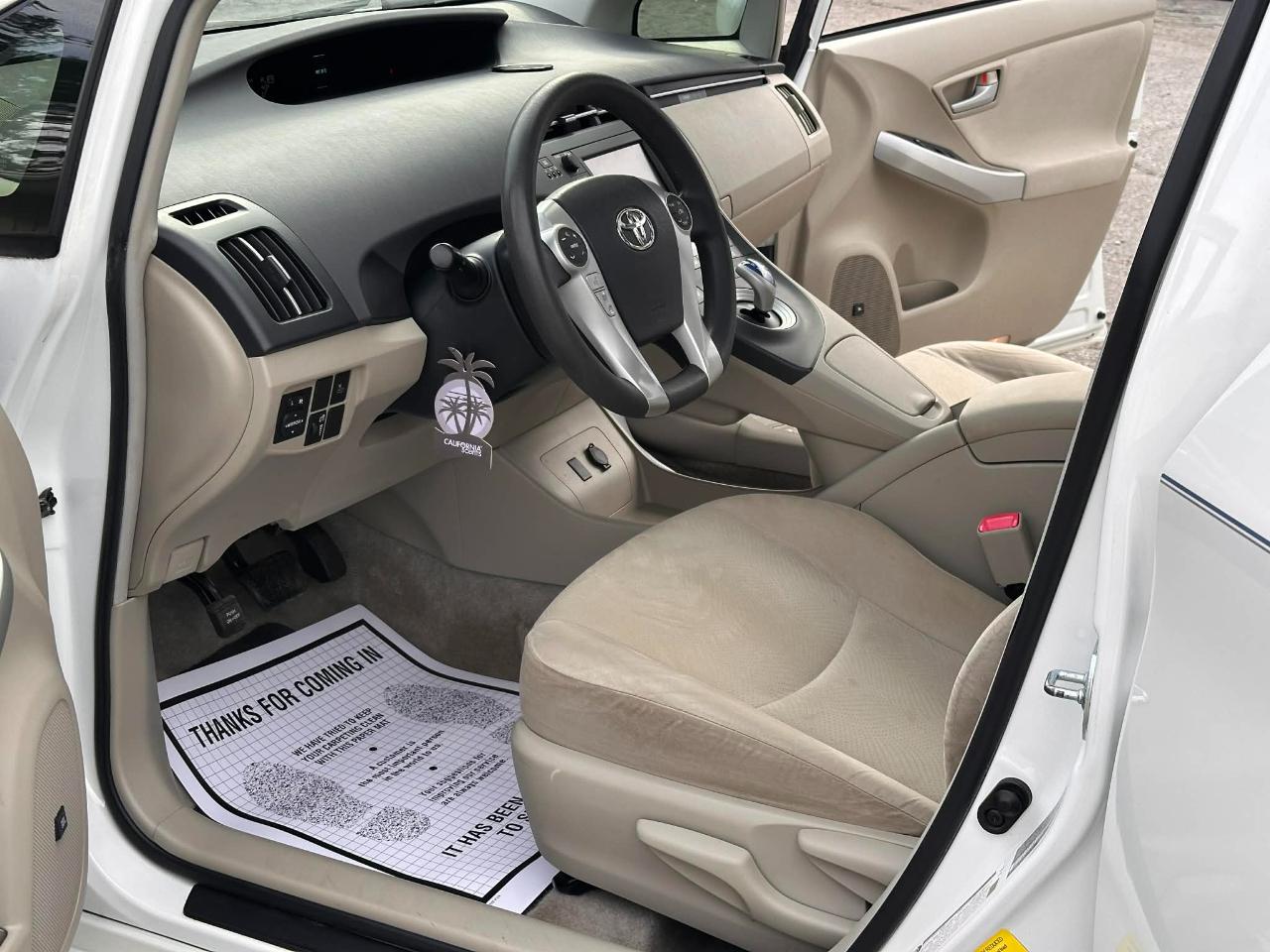 Toyota Prius Prius V 2010