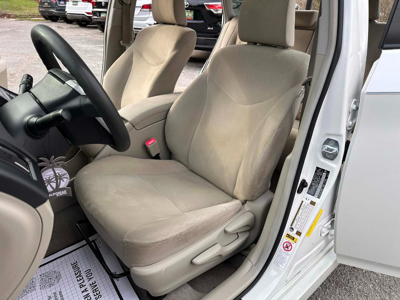 Toyota Prius Prius V 2010