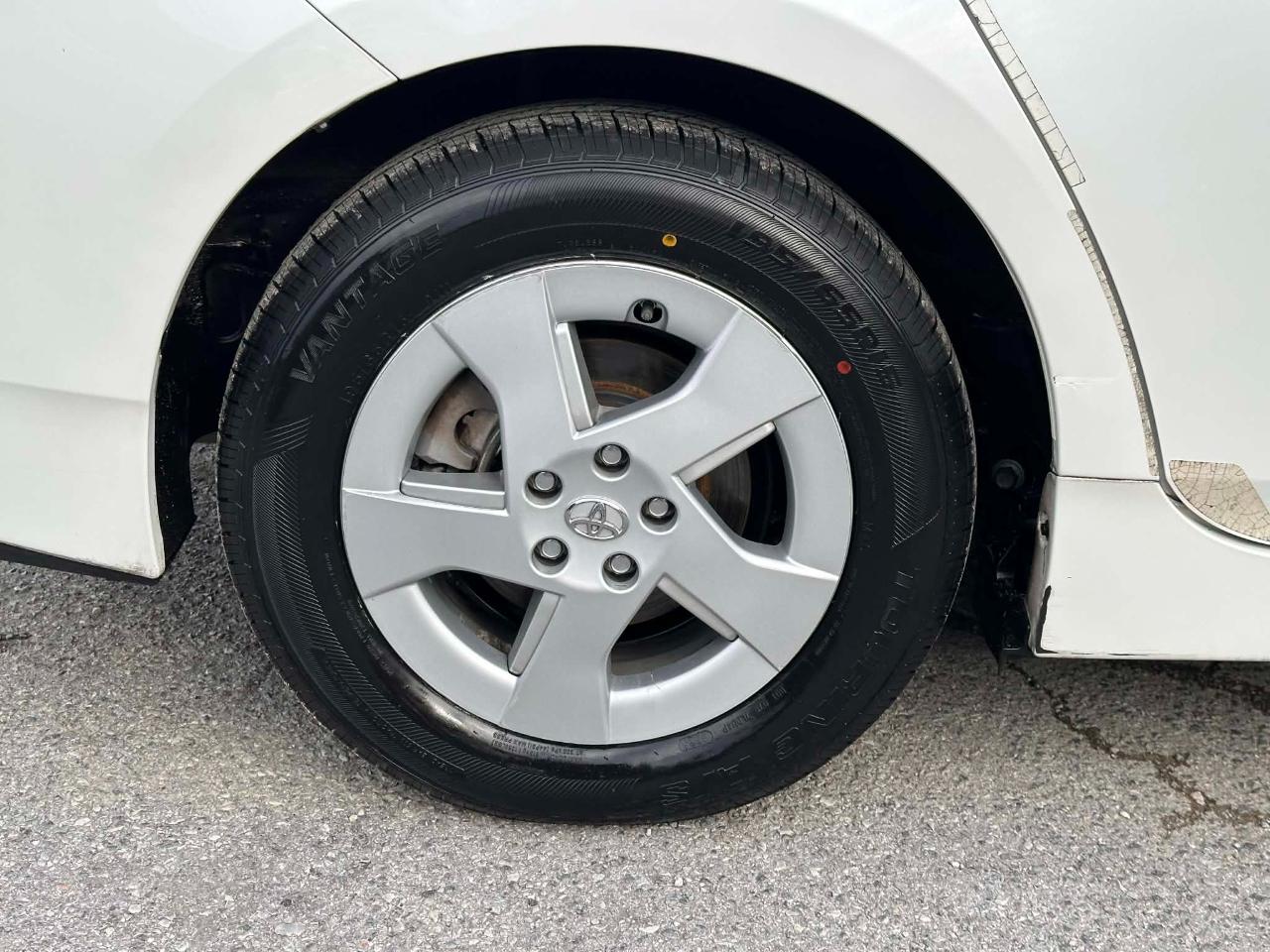 Toyota Prius Prius V 2010