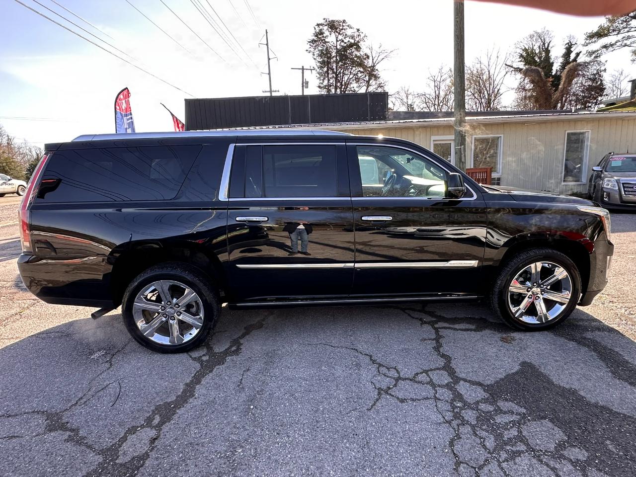 Cadillac Escalade ESV Premium 4WD 2018