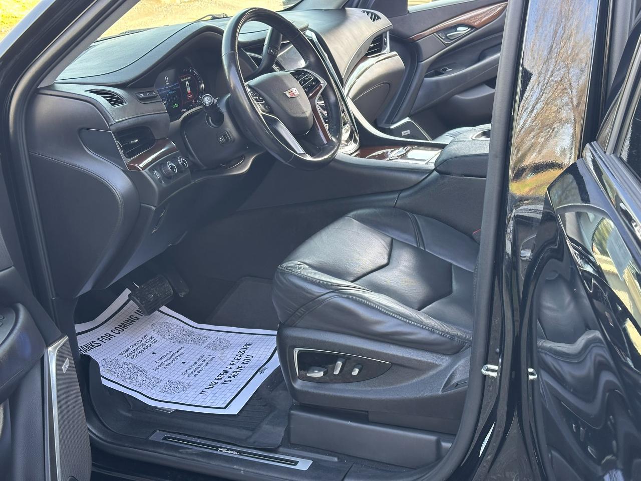 Cadillac Escalade ESV Premium 4WD 2018