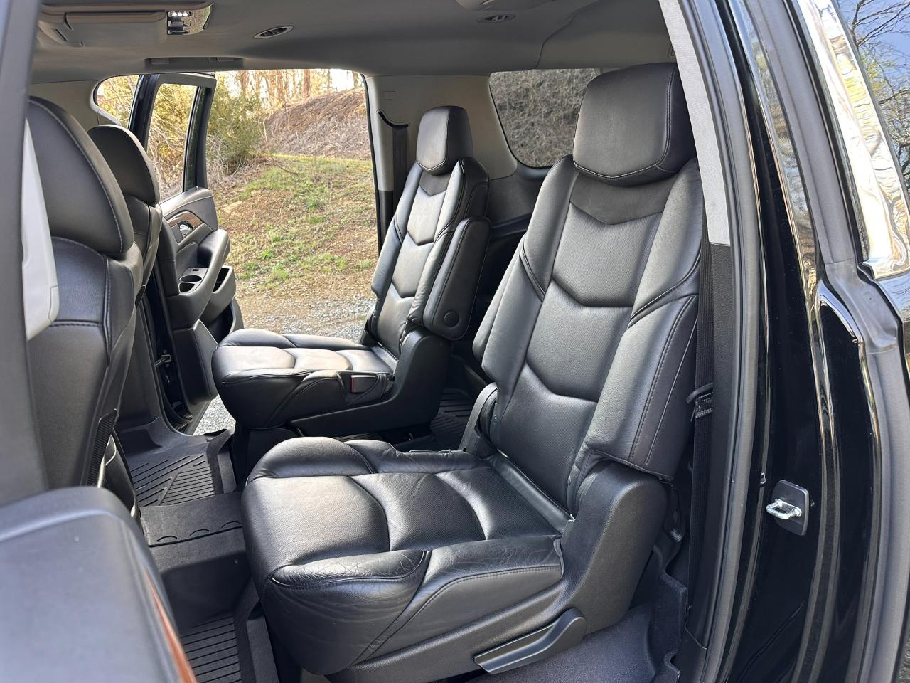 Cadillac Escalade ESV Premium 4WD 2018