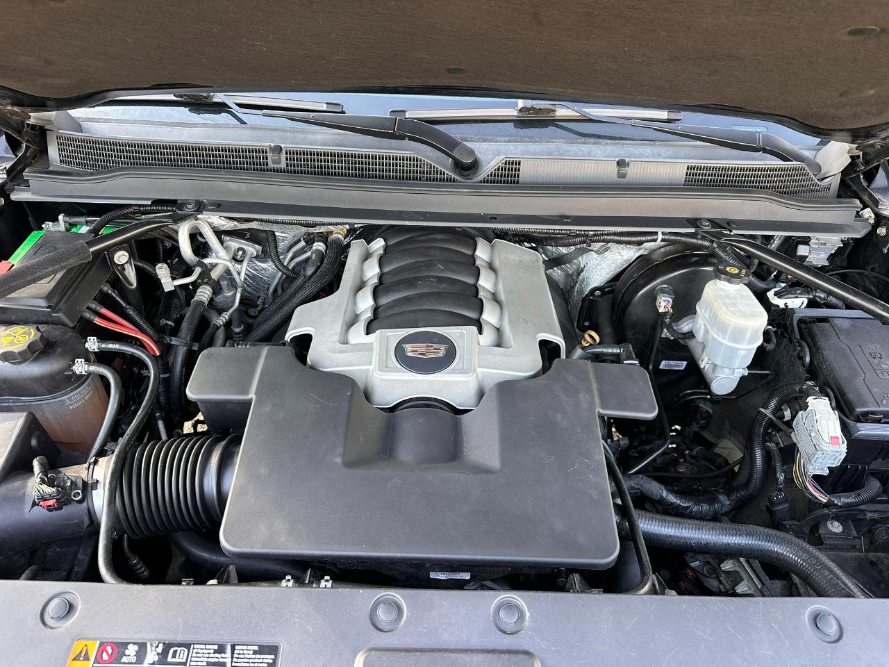 Cadillac Escalade ESV Premium 4WD 2018