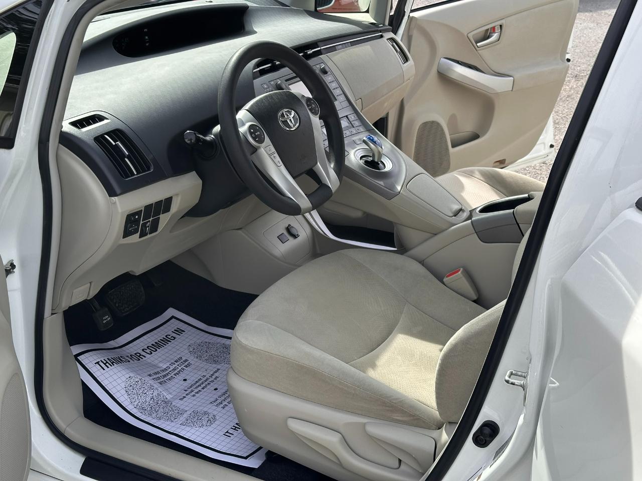 Toyota Prius Three 2014